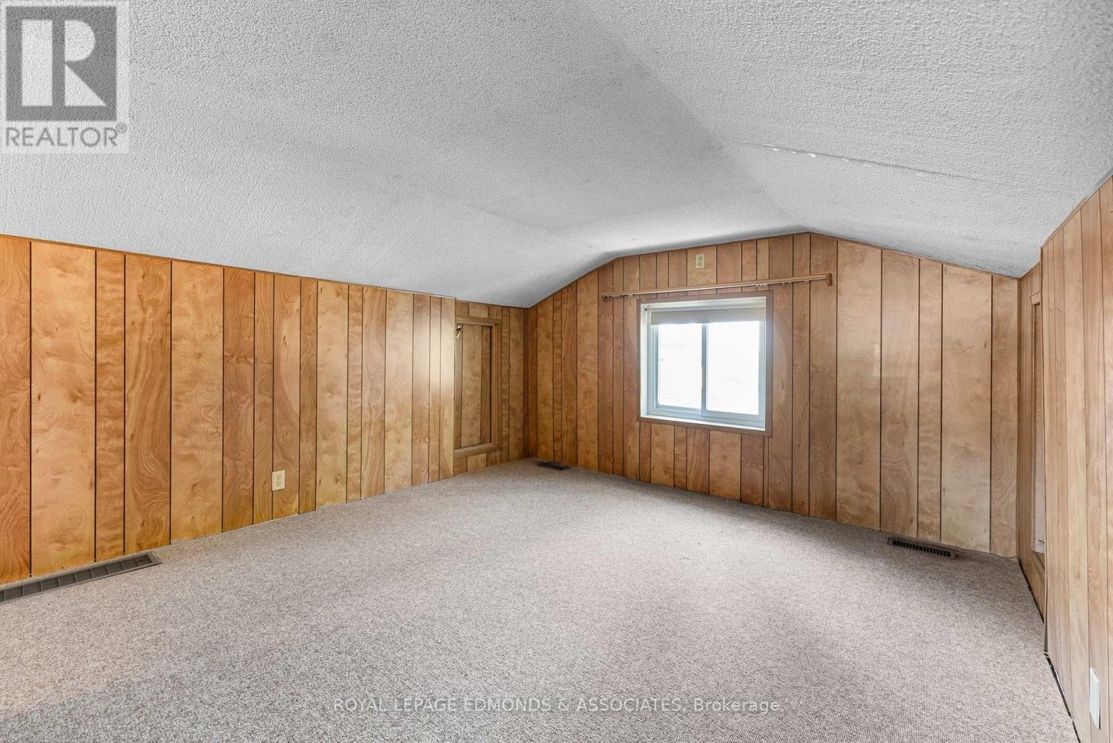 87 Cobble Stone Lane, Whitewater Region, Ontario  K0J 1K0 - Photo 23 - X12185833
