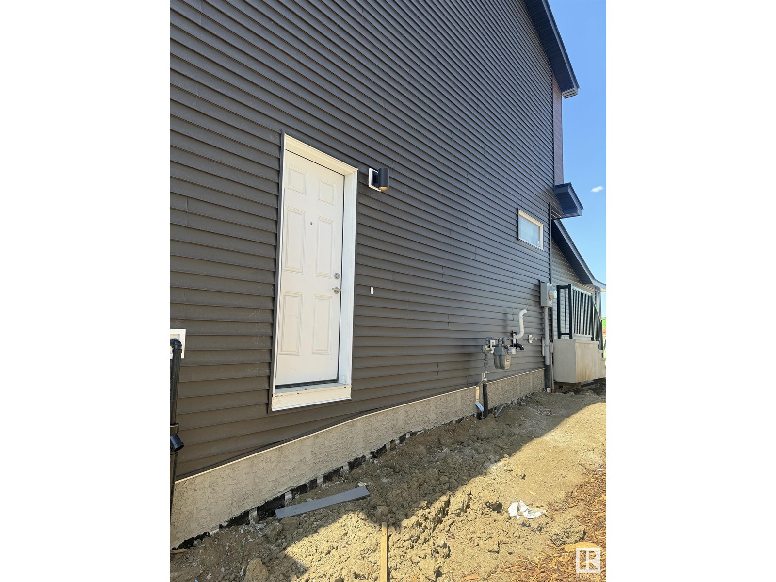 8909 Elves Lo Nw Nw, Edmonton, Alberta  T6M 1J8 - Photo 3 - E4412375
