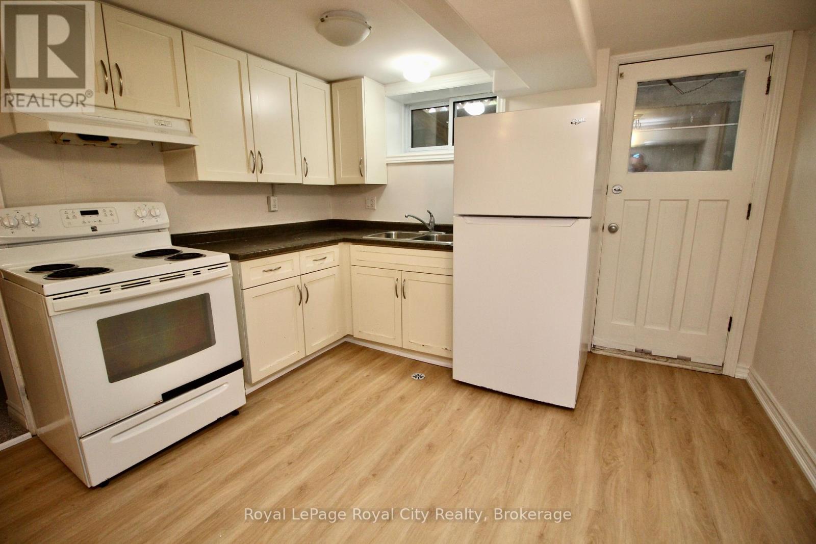 188 Alma Street N, Guelph, Ontario  N1H 5X5 - Photo 25 - X12185740