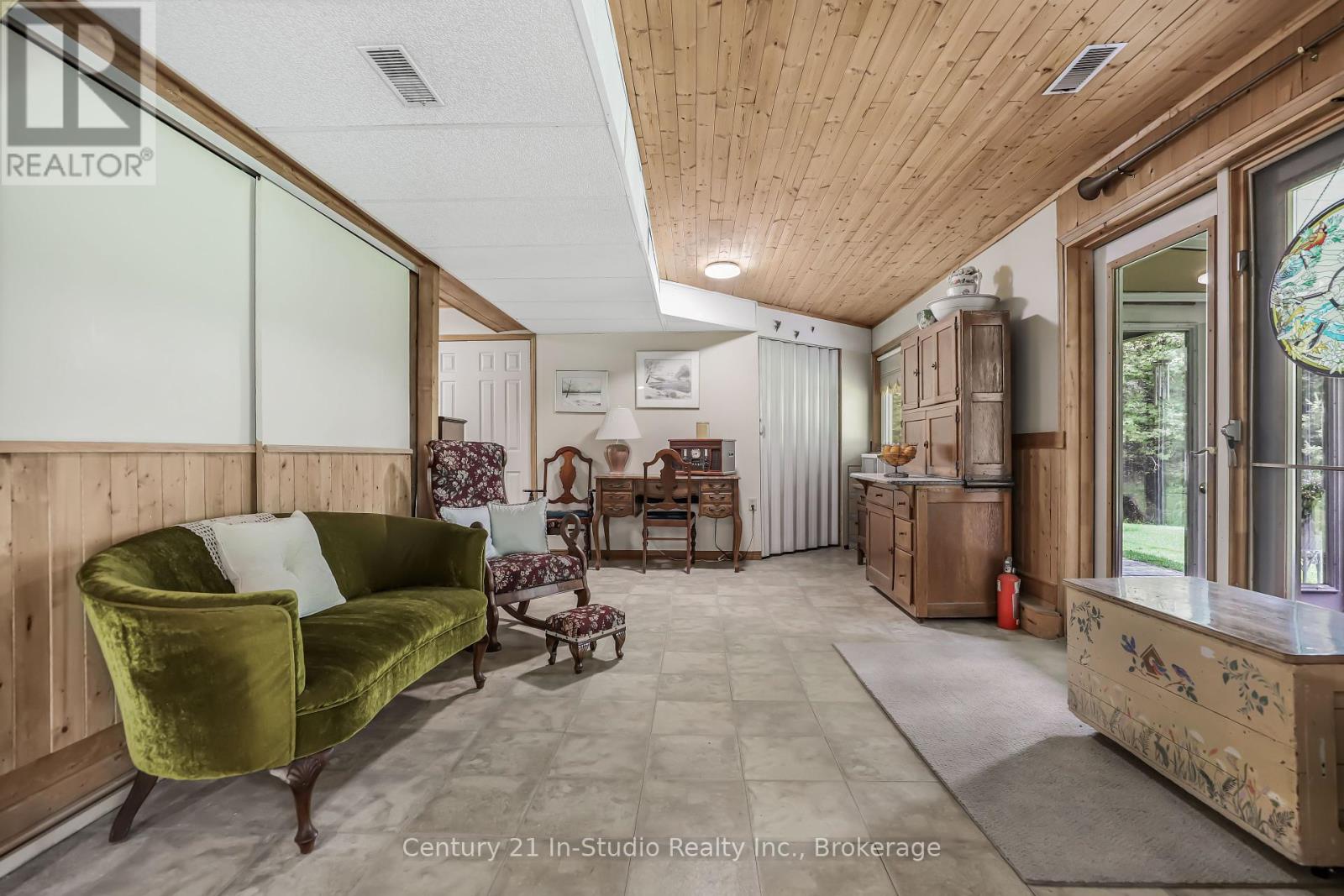 305207 South Line A, Grey Highlands, Ontario  N0C 1K0 - Photo 25 - X12185834