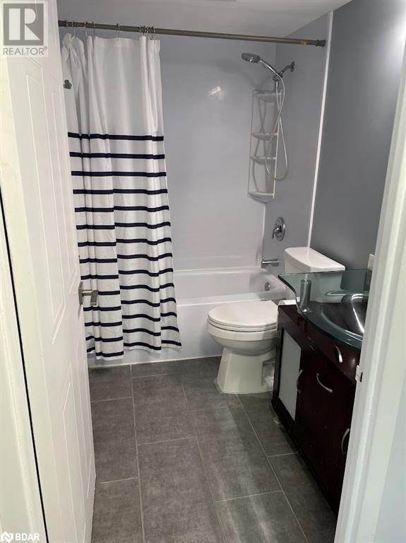 75 Ellen Street Unit# 1407, Barrie, Ontario  L4N 7R6 - Photo 4 - 40735753