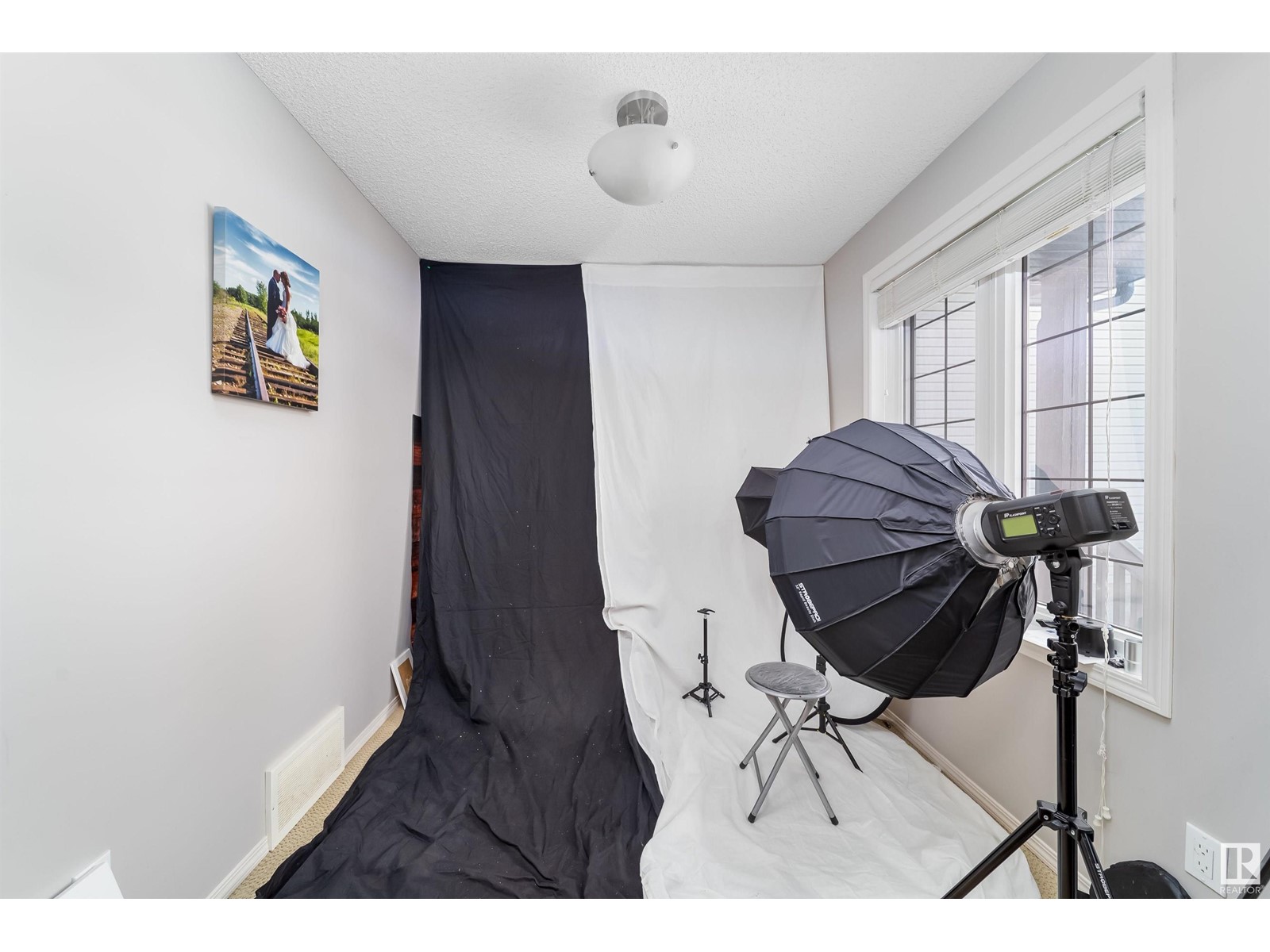 7019 Cardinal Wy Sw, Edmonton, Alberta  T6W 1Z1 - Photo 3 - E4439165