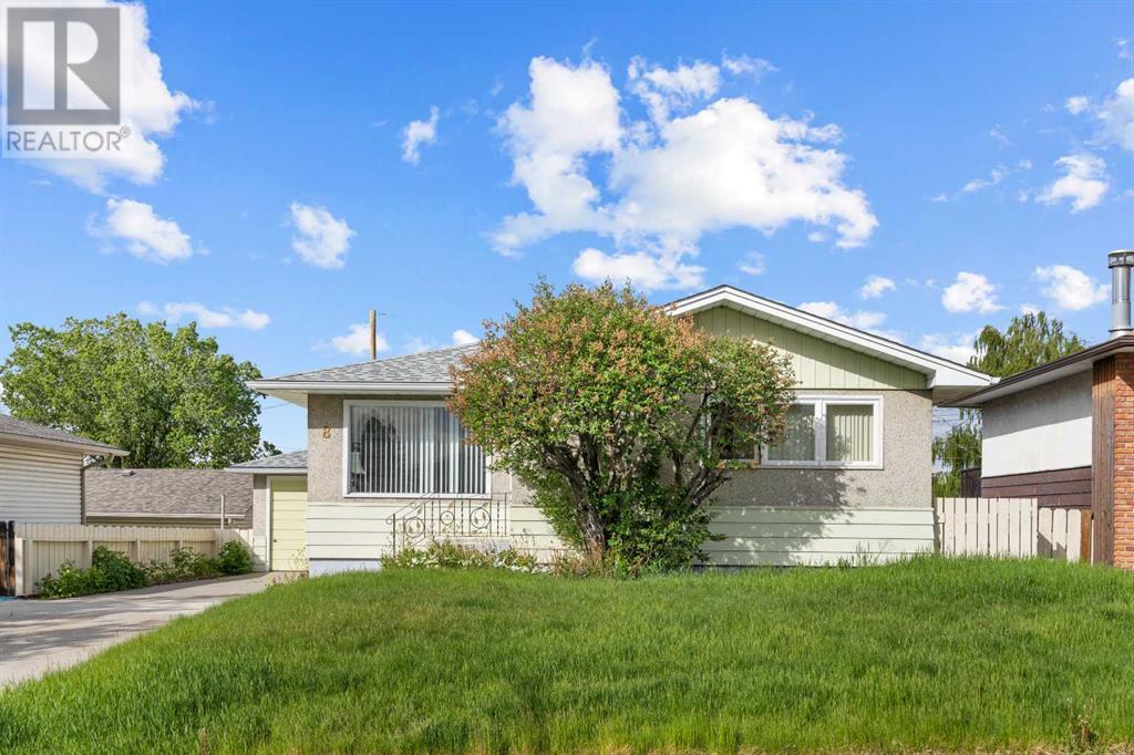 Property at 8 Foley Road SE image 2