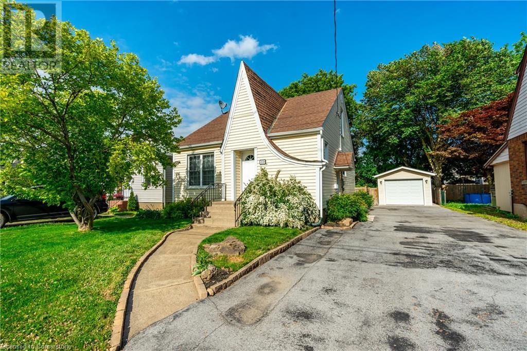 Property at 210 VINE Street image 2