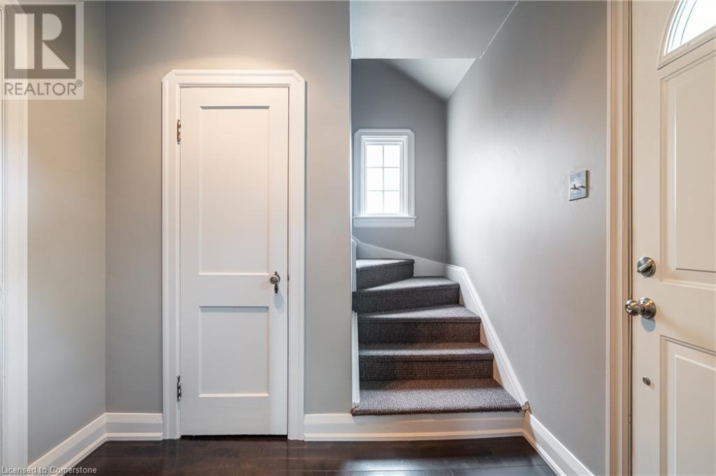 Property at 210 VINE Street image 5