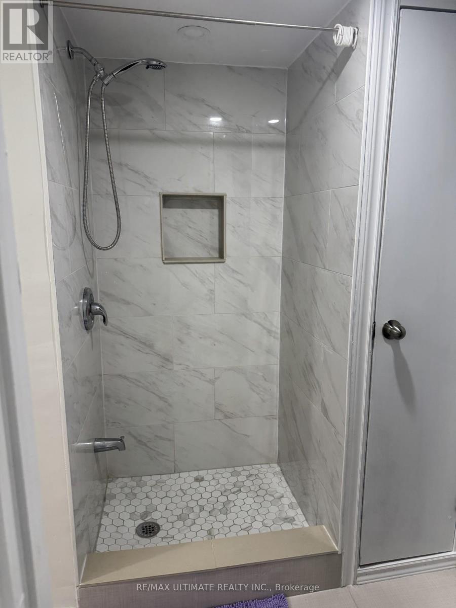 27 Brisbourne Grove, Toronto, Ontario  M1B 1P2 - Photo 6 - E12178923