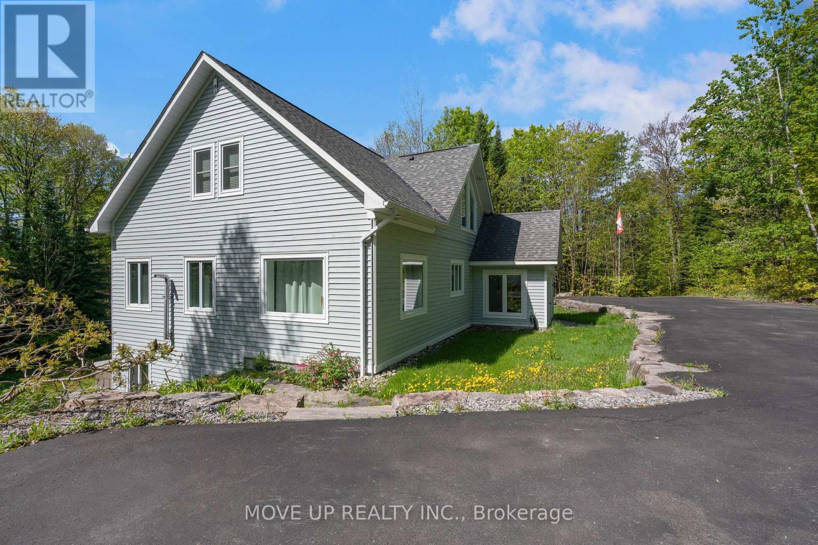1884 Brunel Road, Huntsville, Ontario  P1H 2J3 - Photo 37 - X12181918