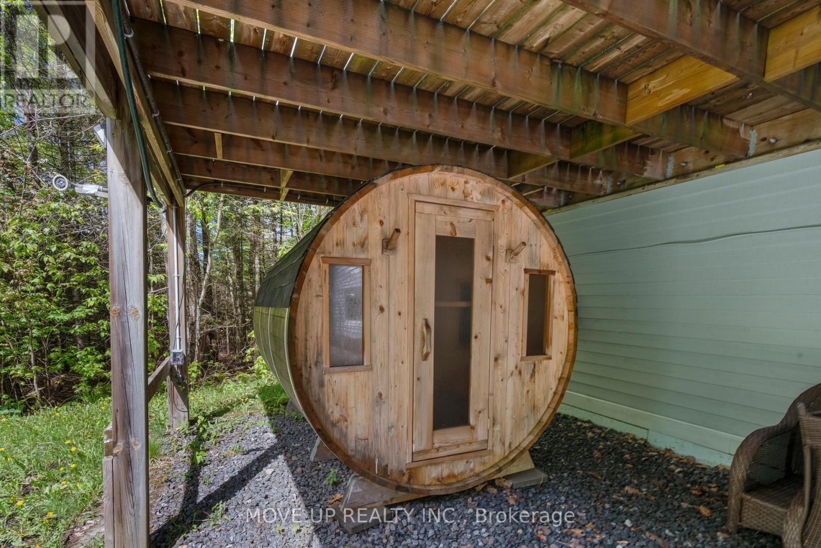 1884 Brunel Road, Huntsville, Ontario  P1H 2J3 - Photo 40 - X12181918