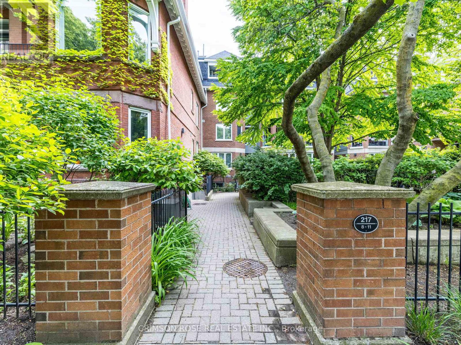 Property at 8 - 217 ST GEORGE STREET image 2