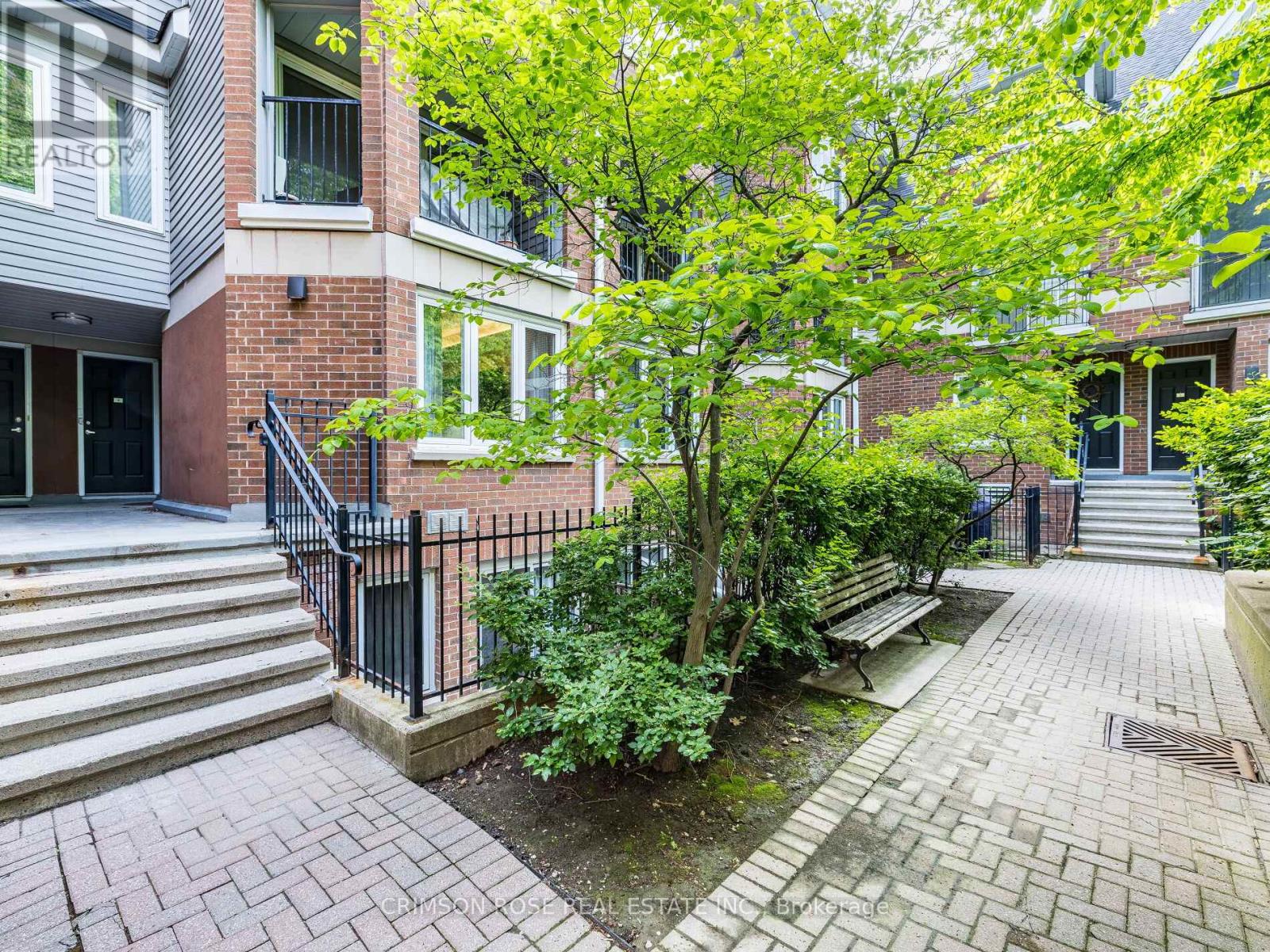 Property at 8 - 217 ST GEORGE STREET image 3
