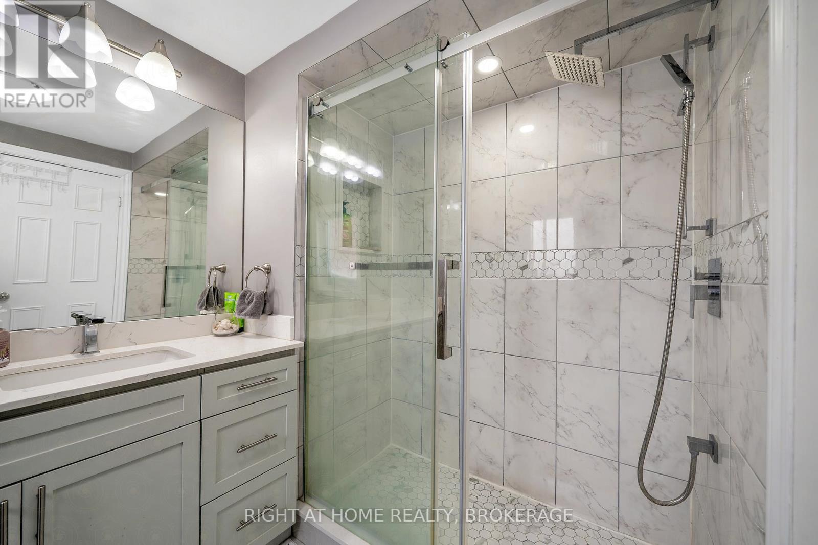 11 Eberlee Court, Whitby, Ontario  L1N 8C9 - Photo 21 - E12185856