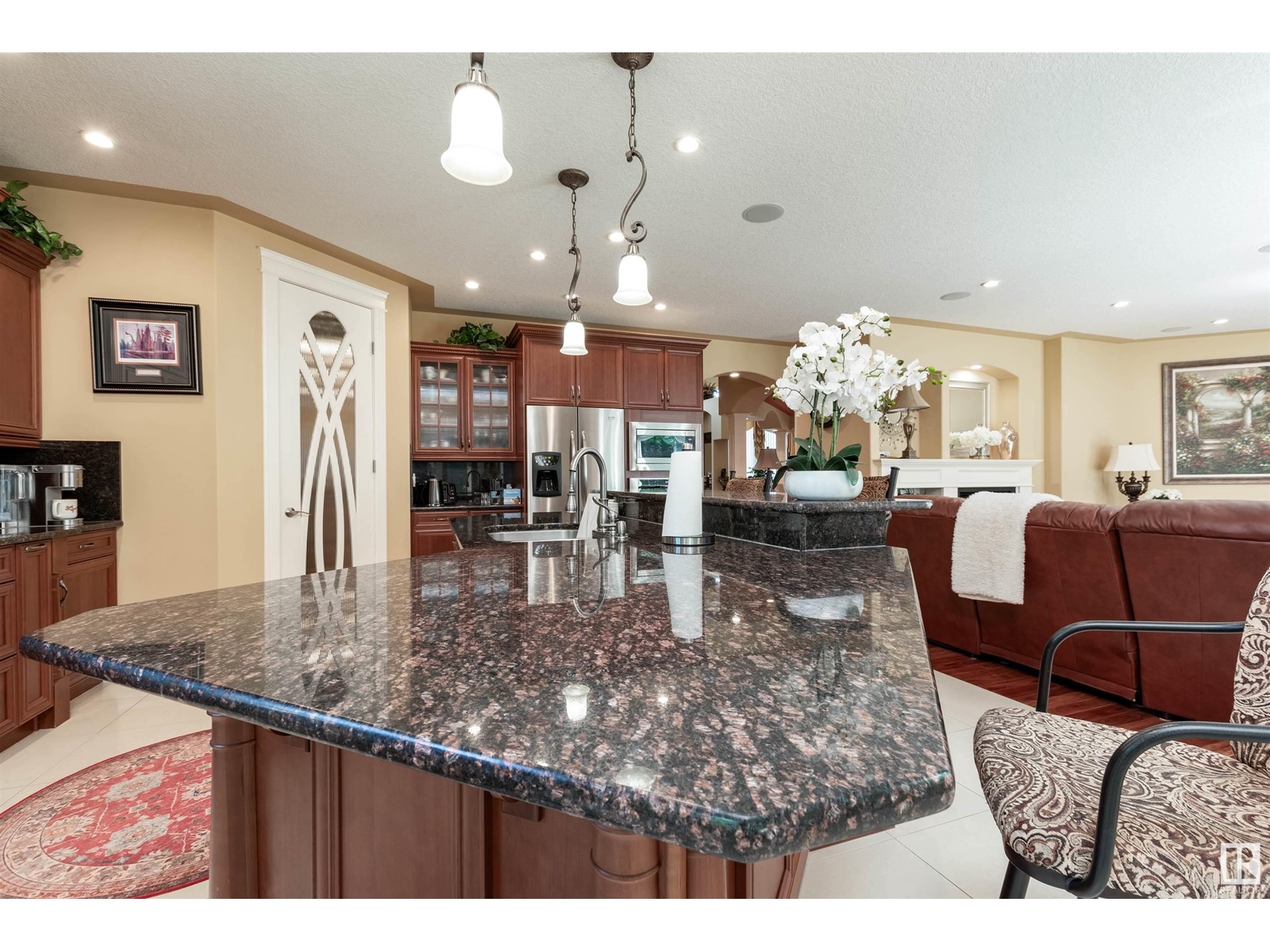 Property at #392 52304 RGE ROAD 233 image 5