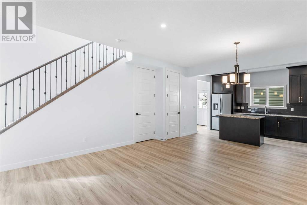 617 Baywater Manor Sw, Airdrie, Alberta  T4B 5R7 - Photo 10 - A2204707