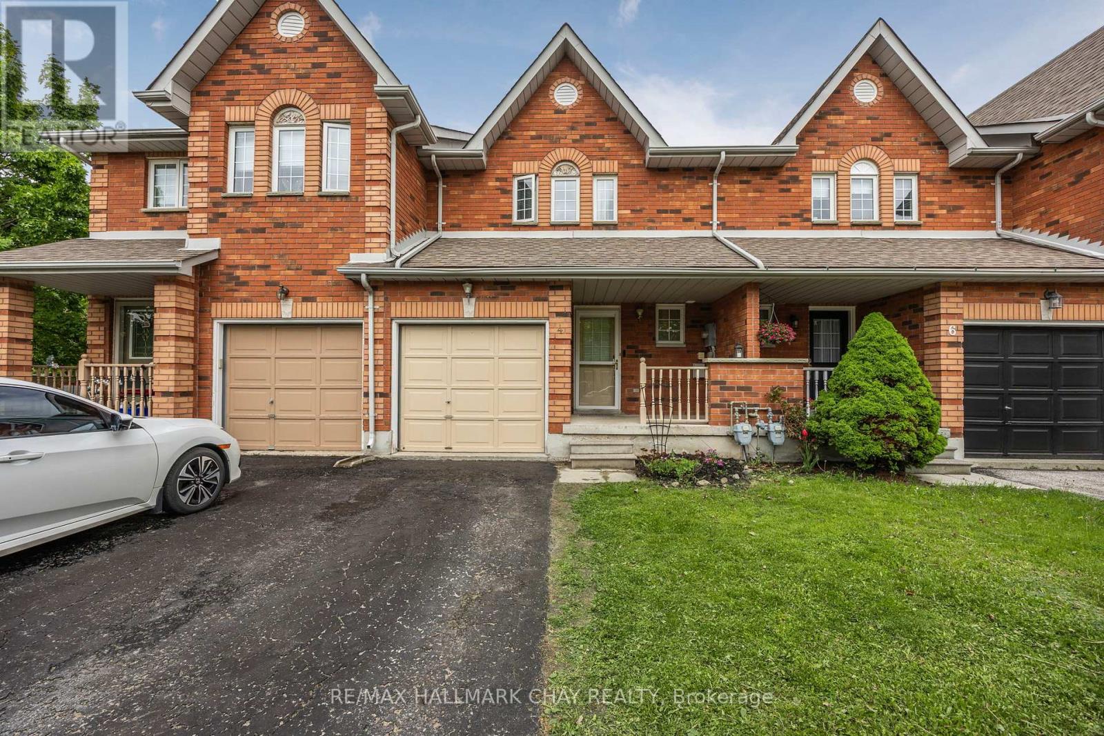 4 Huitema Court, Barrie, Ontario  L4N 9P9 - Photo 5 - S12185793