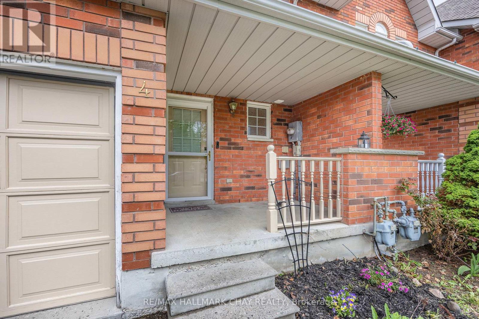 4 Huitema Court, Barrie, Ontario  L4N 9P9 - Photo 6 - S12185793