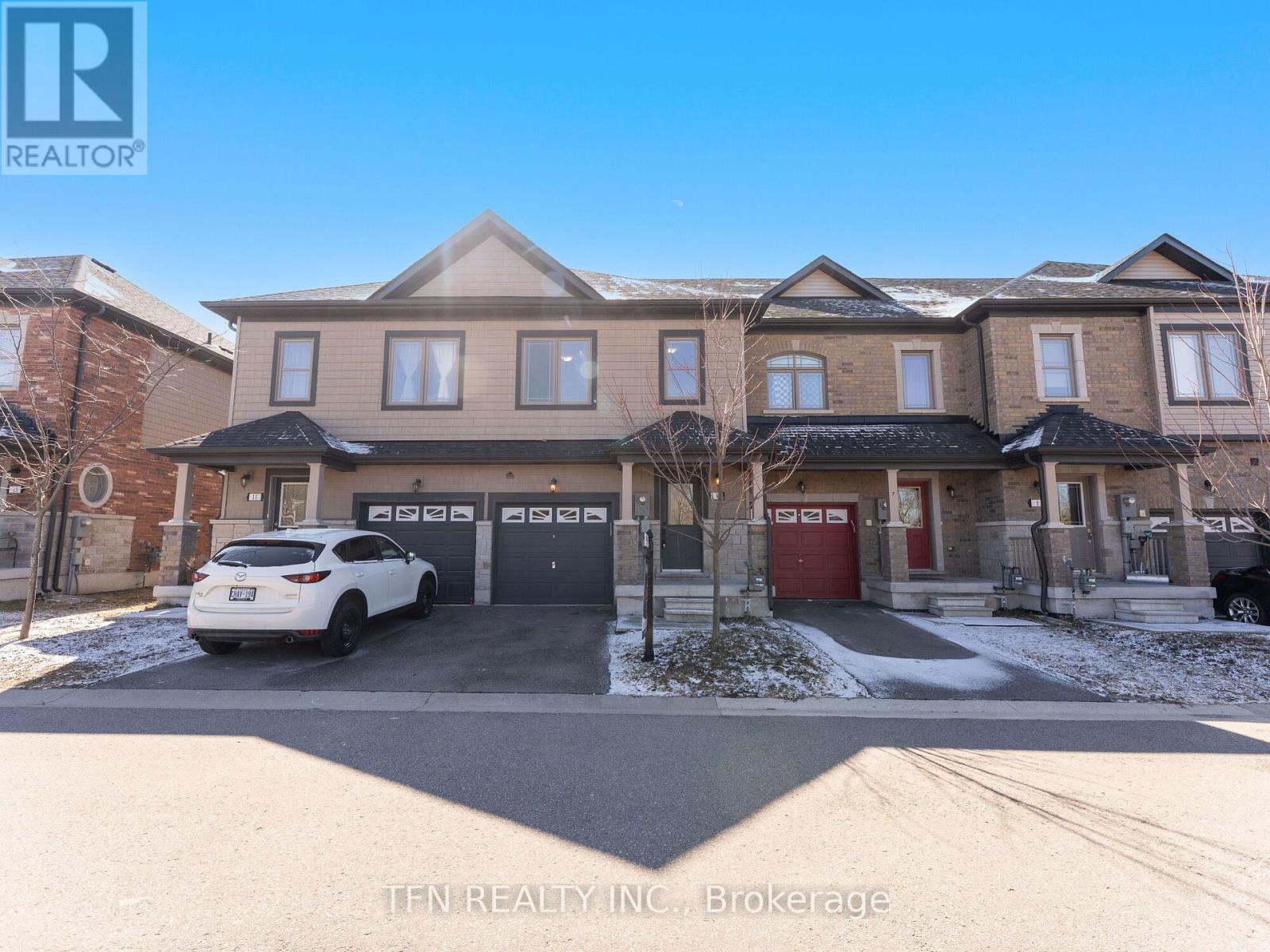 9 CYGNUS CRESCENT, Barrie, Ontario