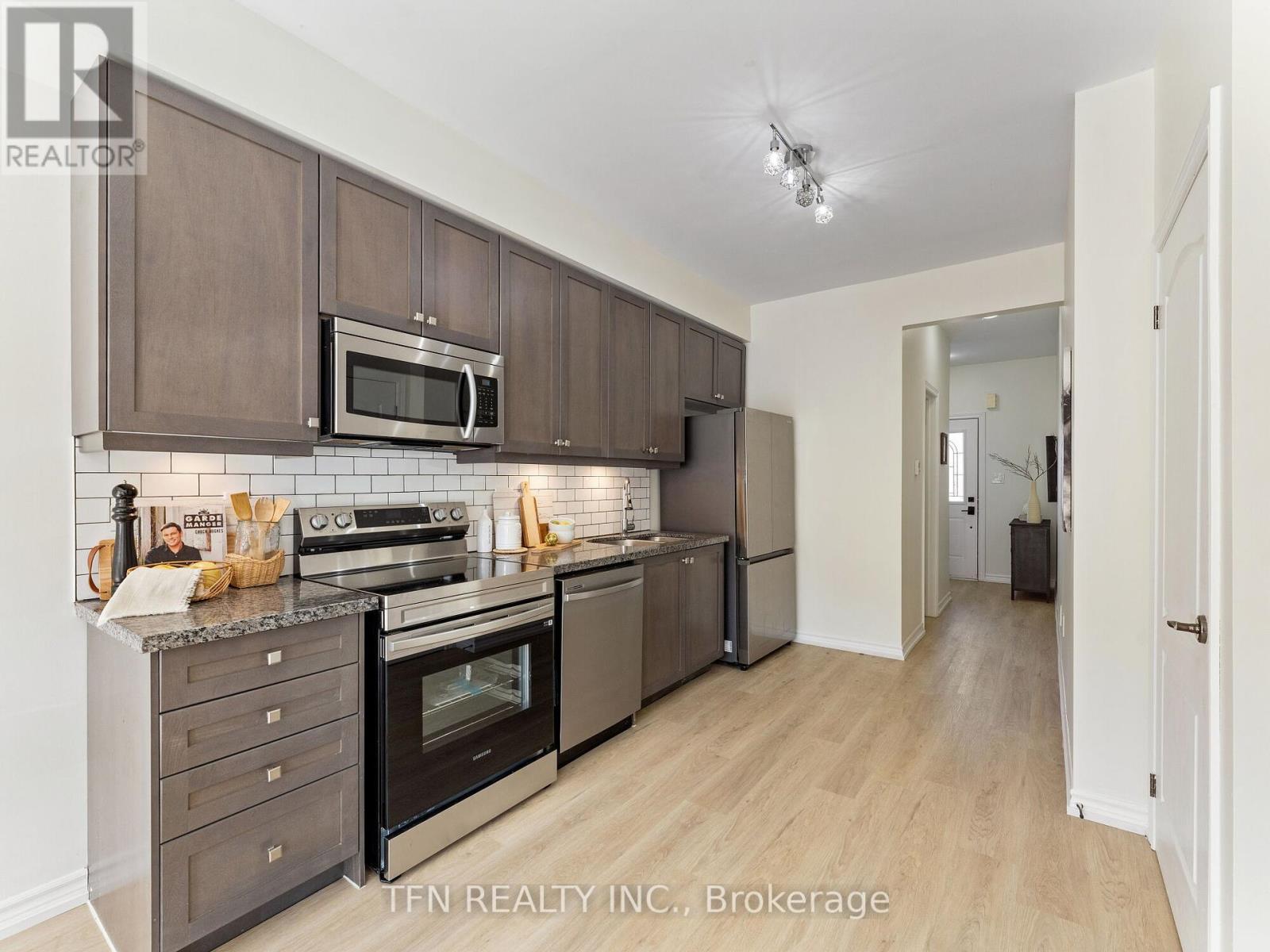 9 Cygnus Crescent, Barrie, Ontario  L4M 0K6 - Photo 5 - S12185810