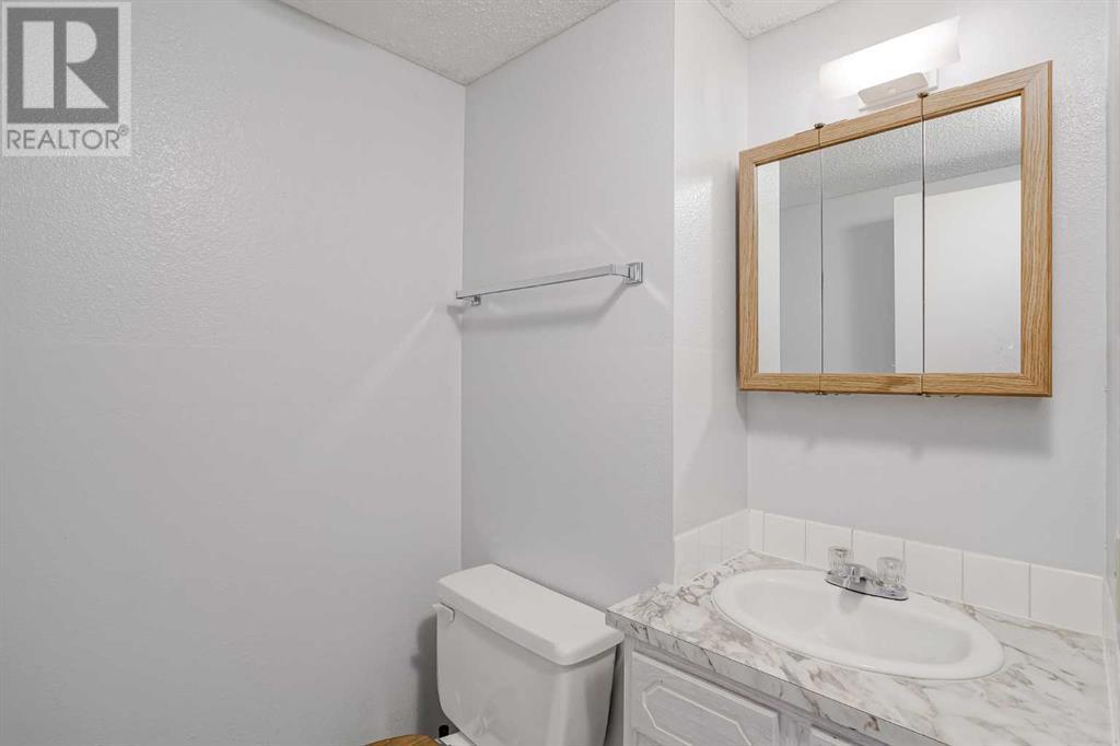 143, 123 Queensland Drive Se, Calgary, Alberta  T2J 5J4 - Photo 12 - A2217795