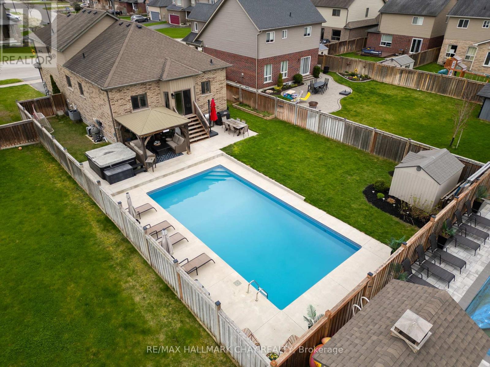 366 Greenwood Drive, Essa, Ontario  L3W 0P7 - Photo 44 - N12137390