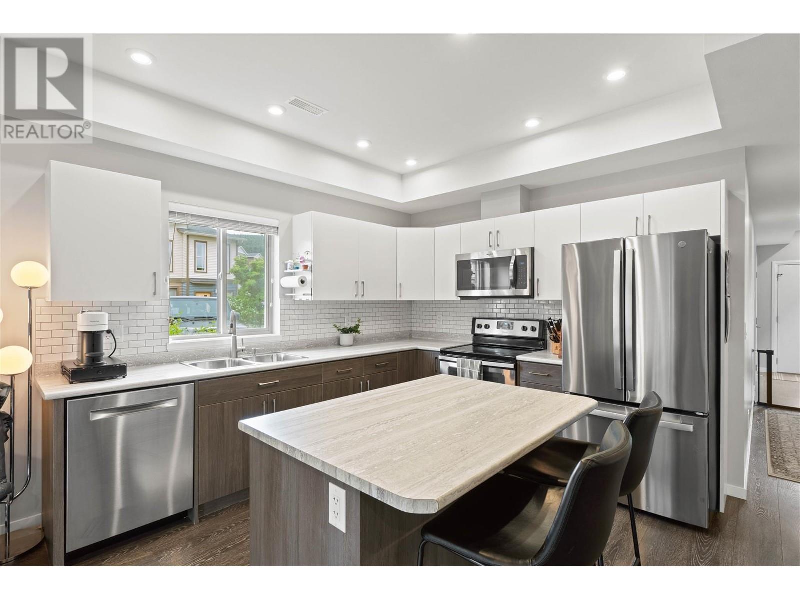 1850 Hugh Allan Drive Unit# 130, Kamloops, British Columbia  V1S 0C8 - Photo 4 - 10350109
