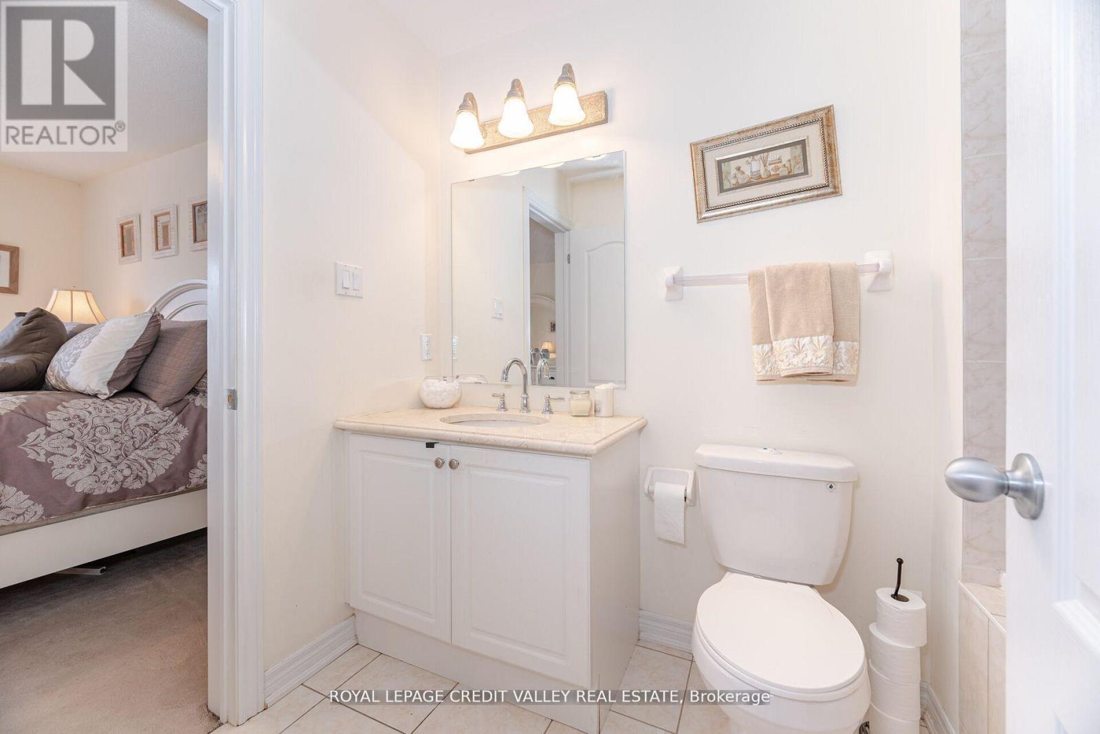 20 Cedarbrook Road, Brampton (Sandringham-Wellington), Ontario  L6R 0W9 - Photo 13 - W12185800