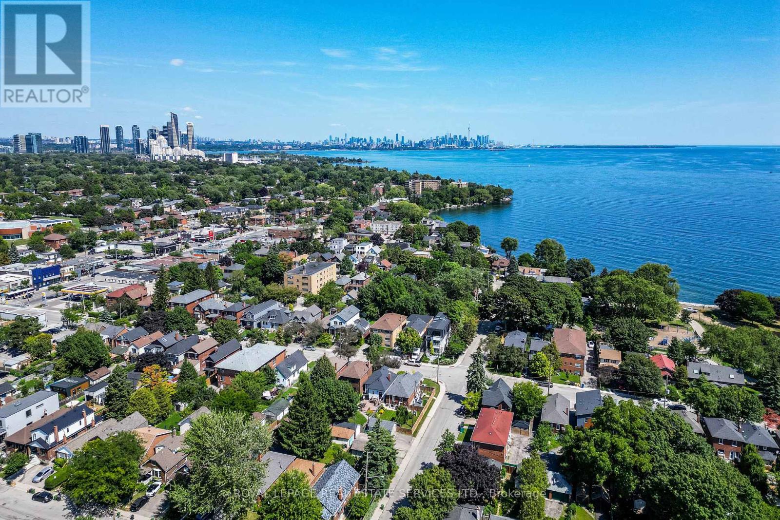 83 Fourth Street, Toronto, Ontario  M8V 2Y4 - Photo 2 - W12185822