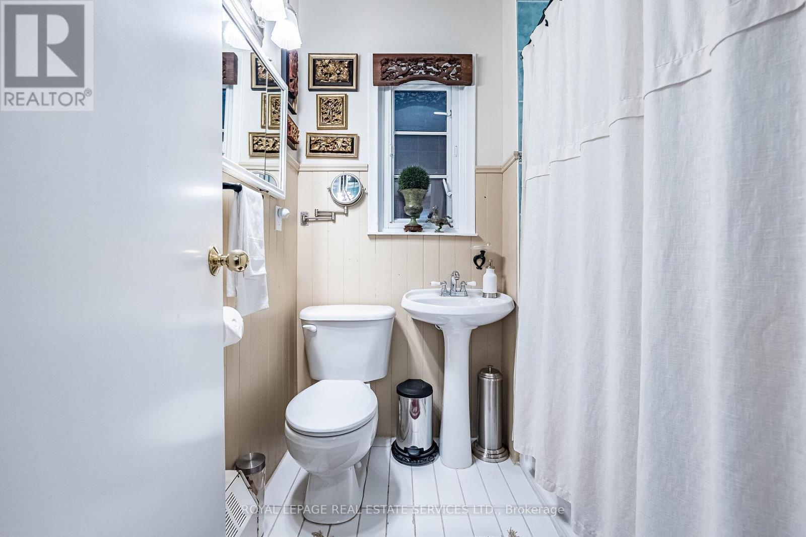 83 Fourth Street, Toronto, Ontario  M8V 2Y4 - Photo 24 - W12185822