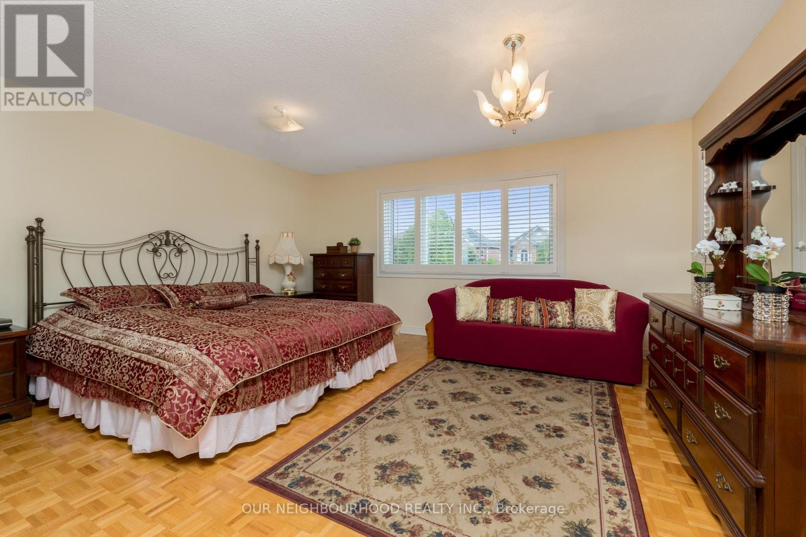 10 Wildberry Crescent, Brampton (Sandringham-Wellington), Ontario  L6R 1M7 - Photo 13 - W12185826