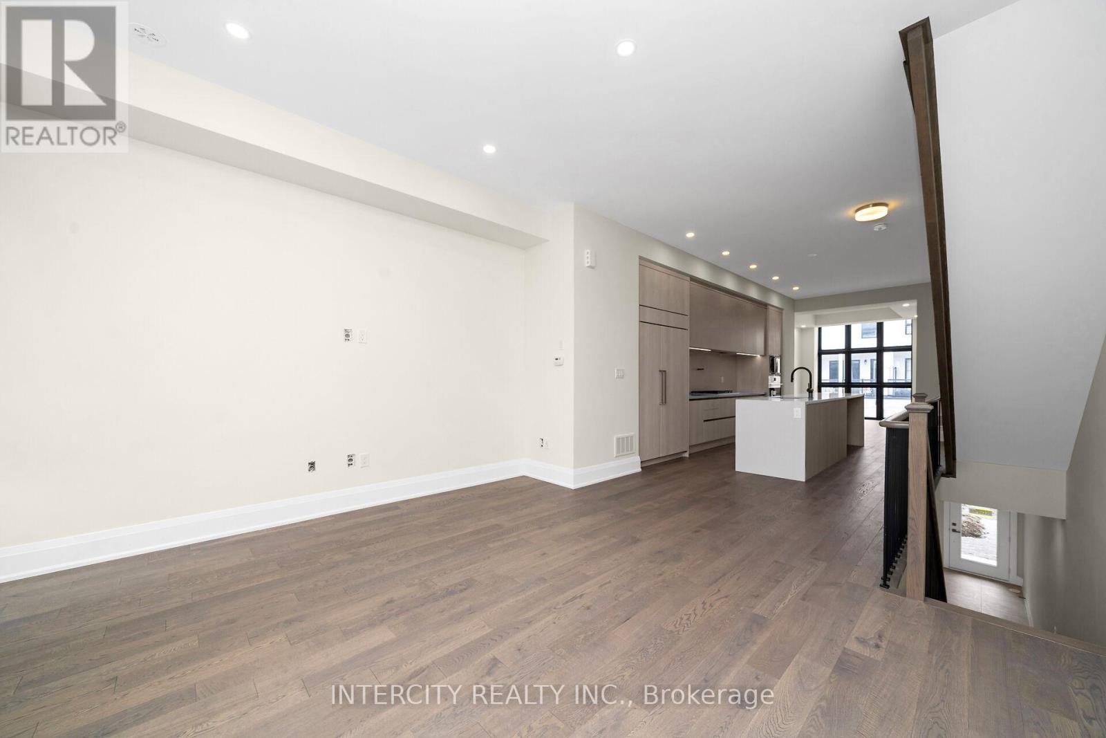 2 - 138 East Street, Oakville, Ontario  L6L 0H9 - Photo 10 - W12185838