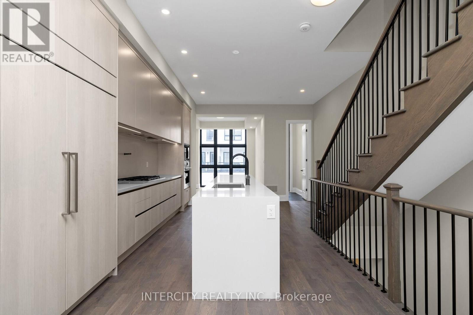 2 - 138 East Street, Oakville, Ontario  L6L 0H9 - Photo 14 - W12185838