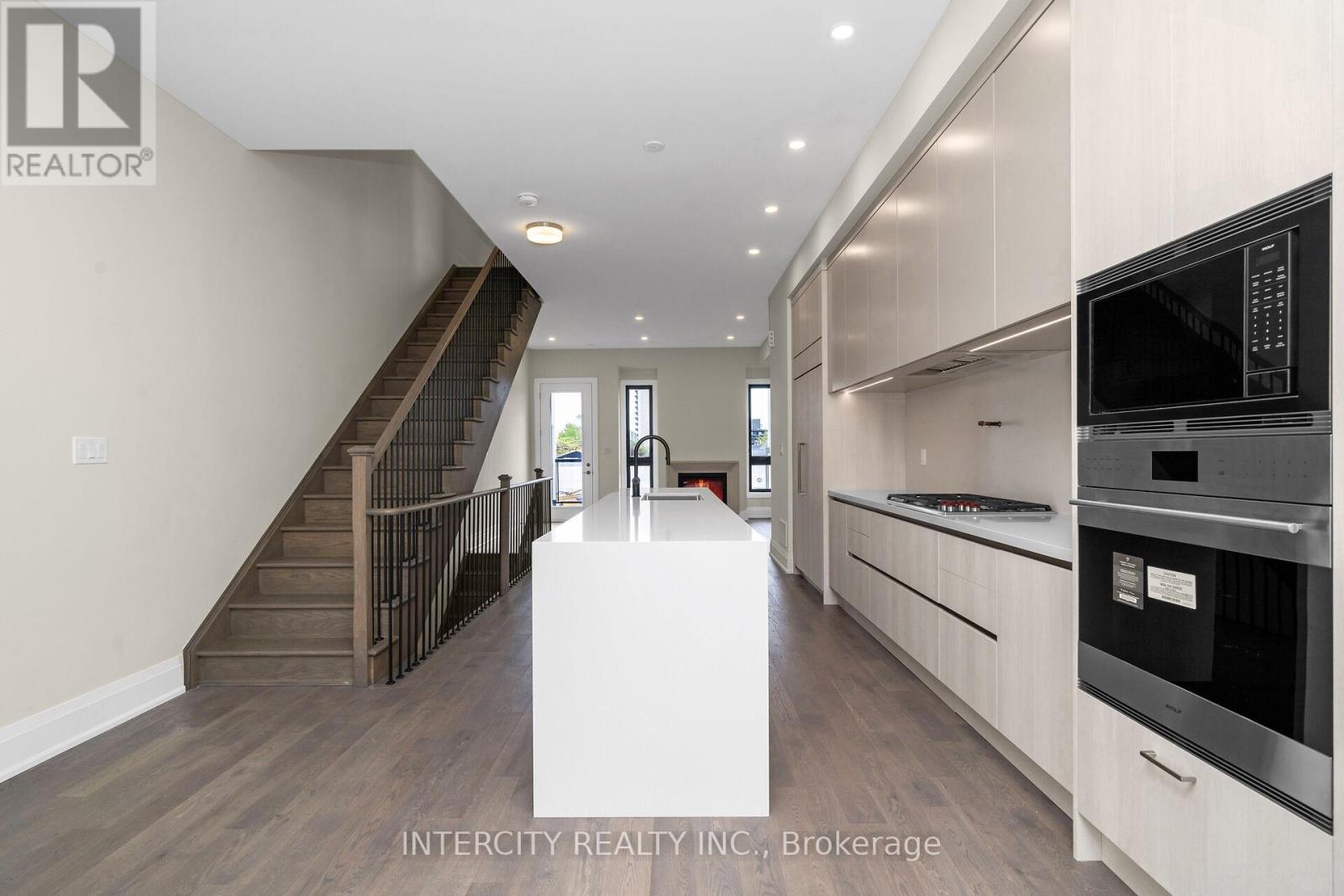 2 - 138 East Street, Oakville, Ontario  L6L 0H9 - Photo 15 - W12185838