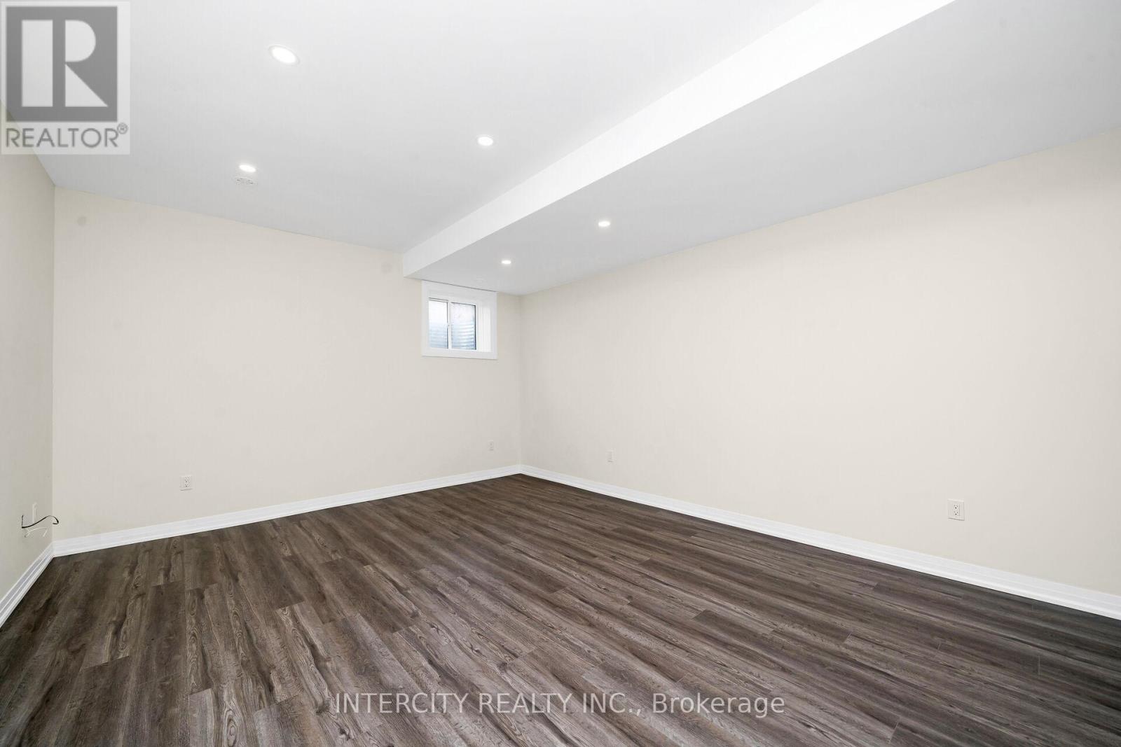 2 - 138 East Street, Oakville, Ontario  L6L 0H9 - Photo 32 - W12185838