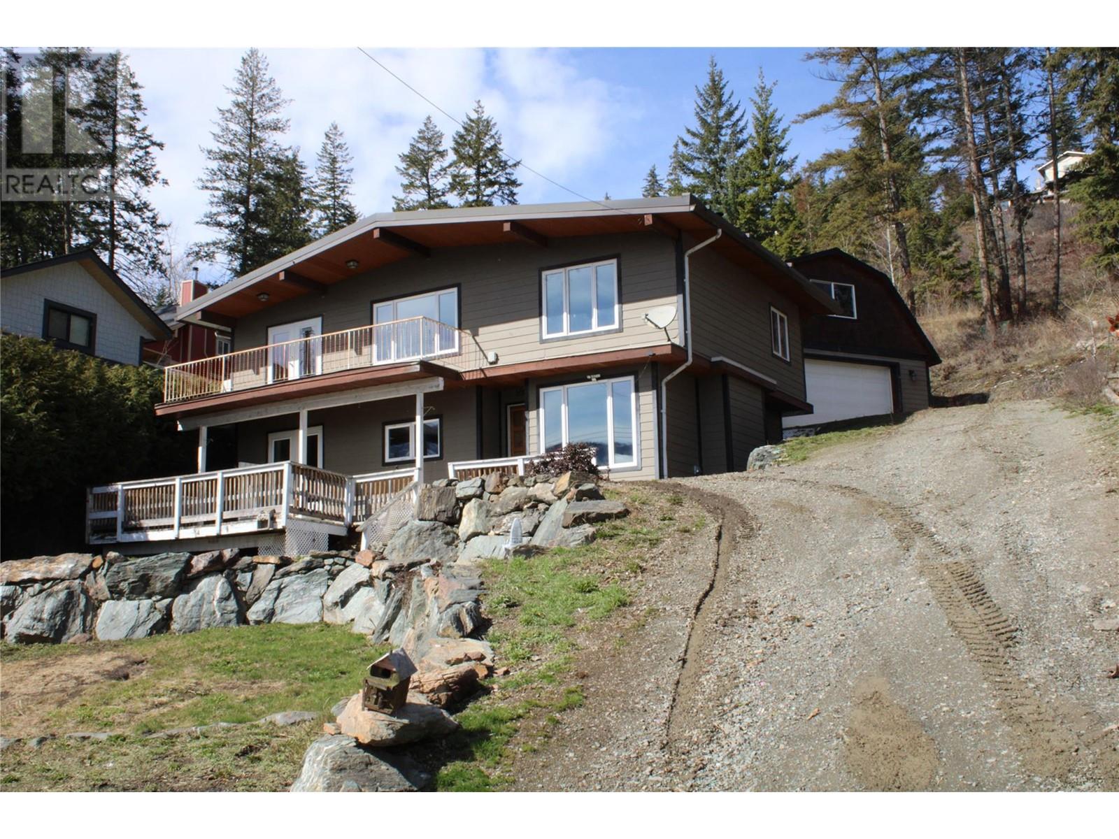 Property at 3003 Squilax-Anglemont Road image 3