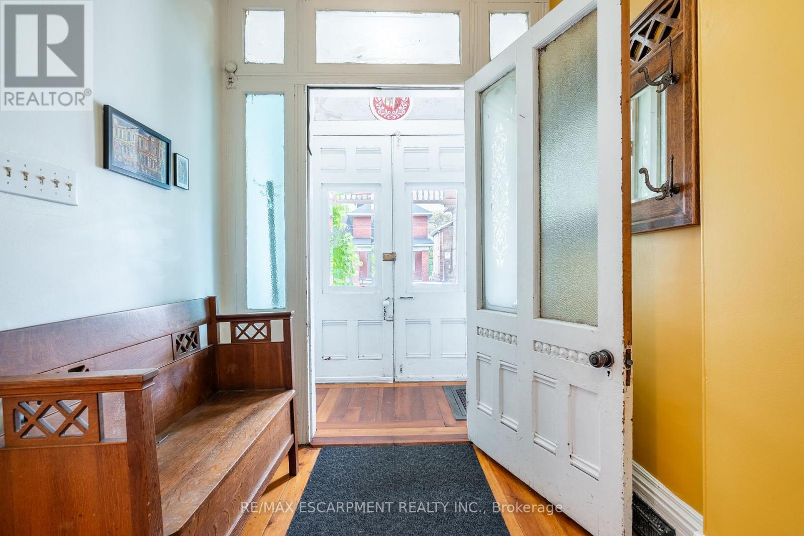 Property at 52 BARTON STREET W image 4