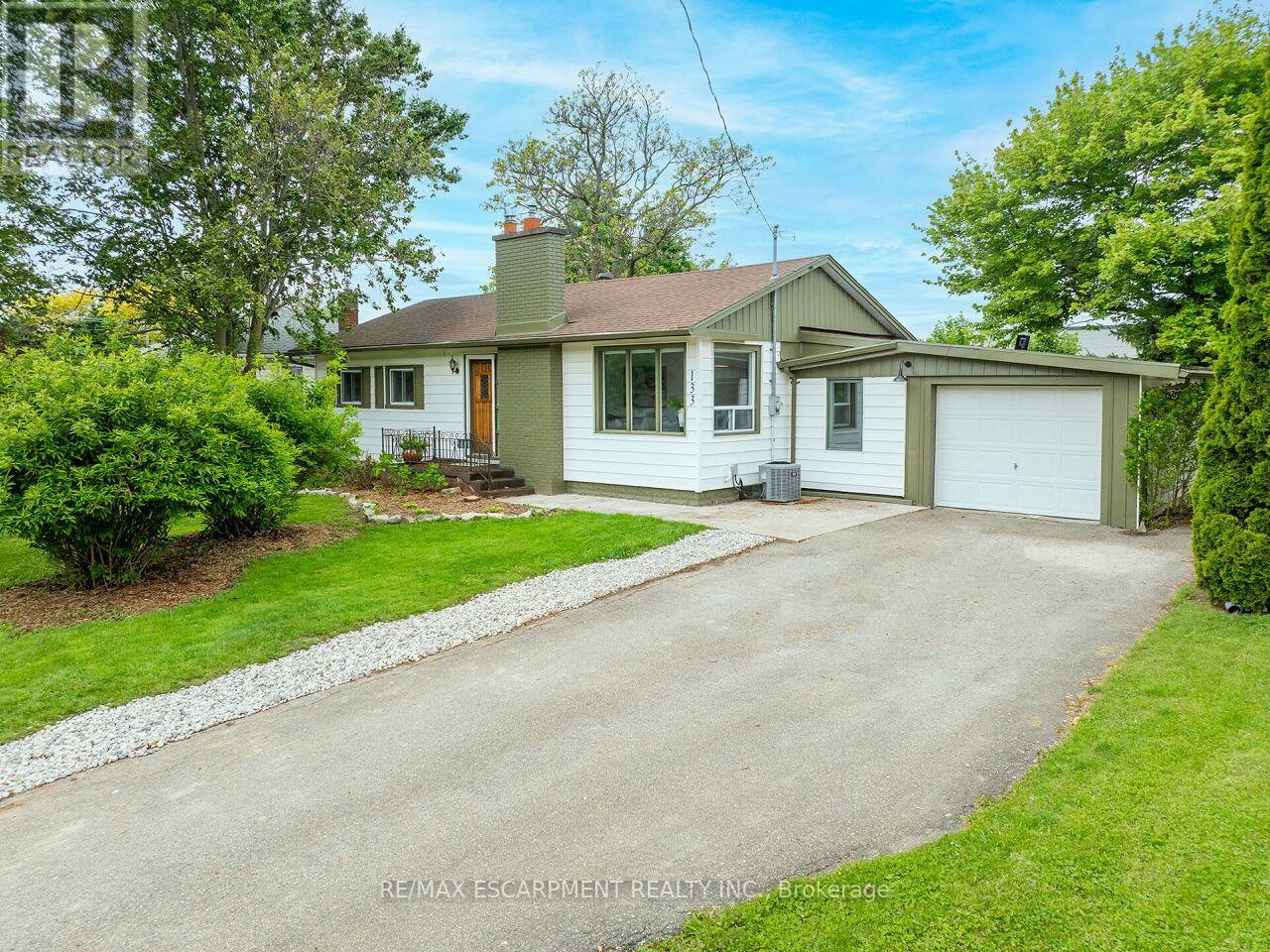 133 Willson Road, Welland, Ontario  L3C 2T5 - Photo 1 - X12185776
