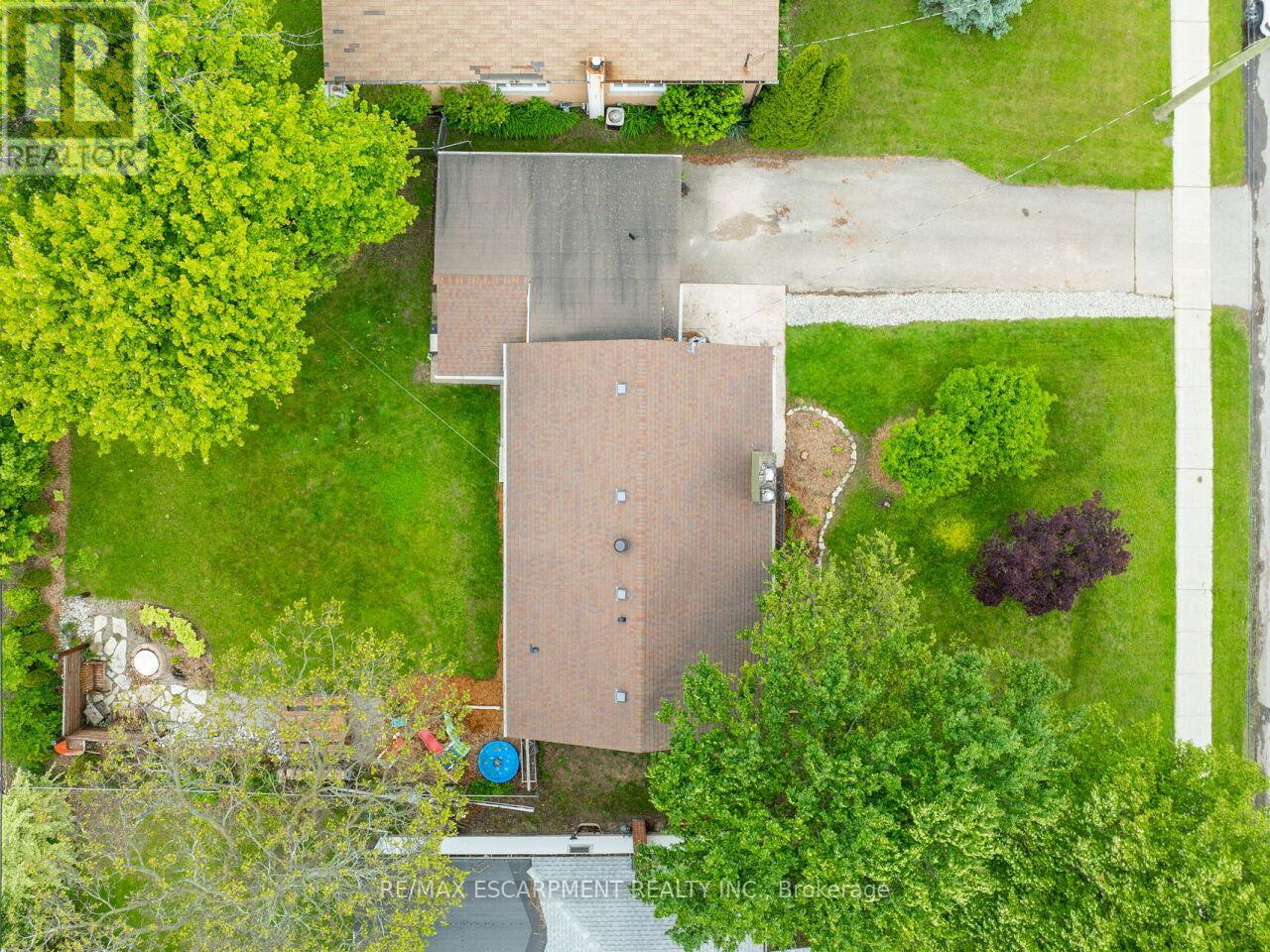 133 Willson Road, Welland, Ontario  L3C 2T5 - Photo 2 - X12185776