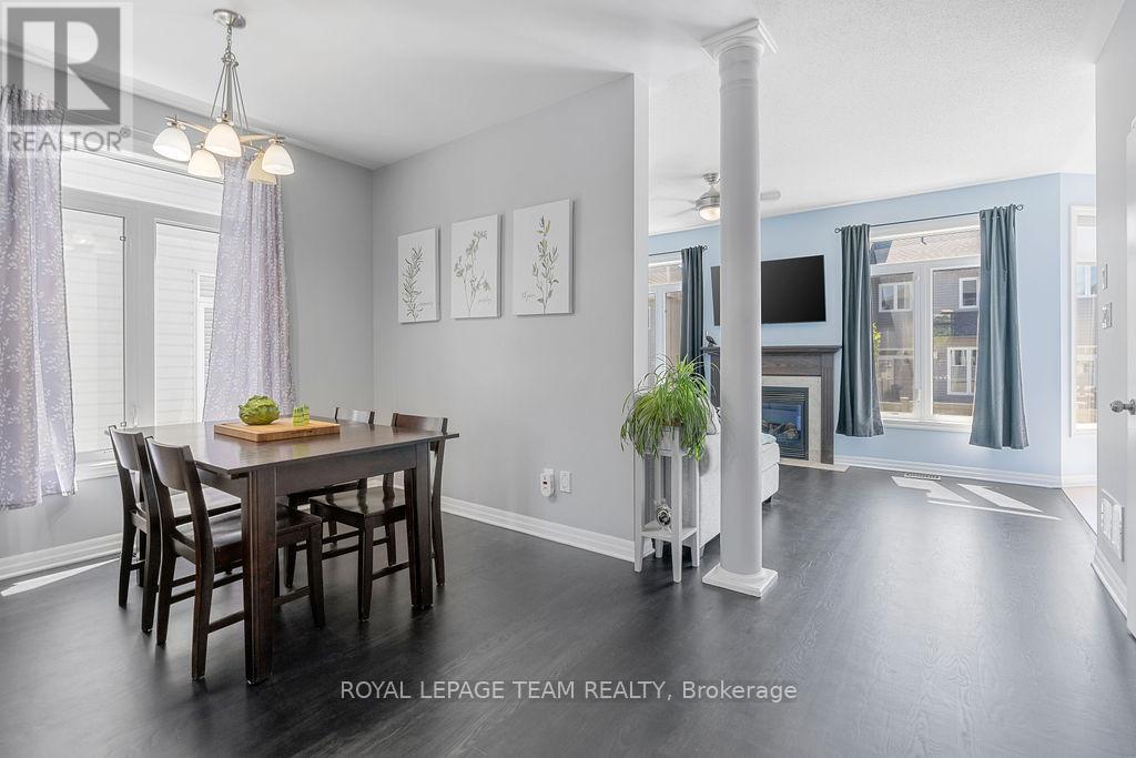 677 Sunburst Street, Ottawa, Ontario  K1T 0L2 - Photo 11 - X12185888