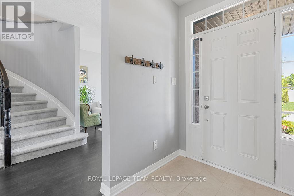 677 Sunburst Street, Ottawa, Ontario  K1T 0L2 - Photo 3 - X12185888