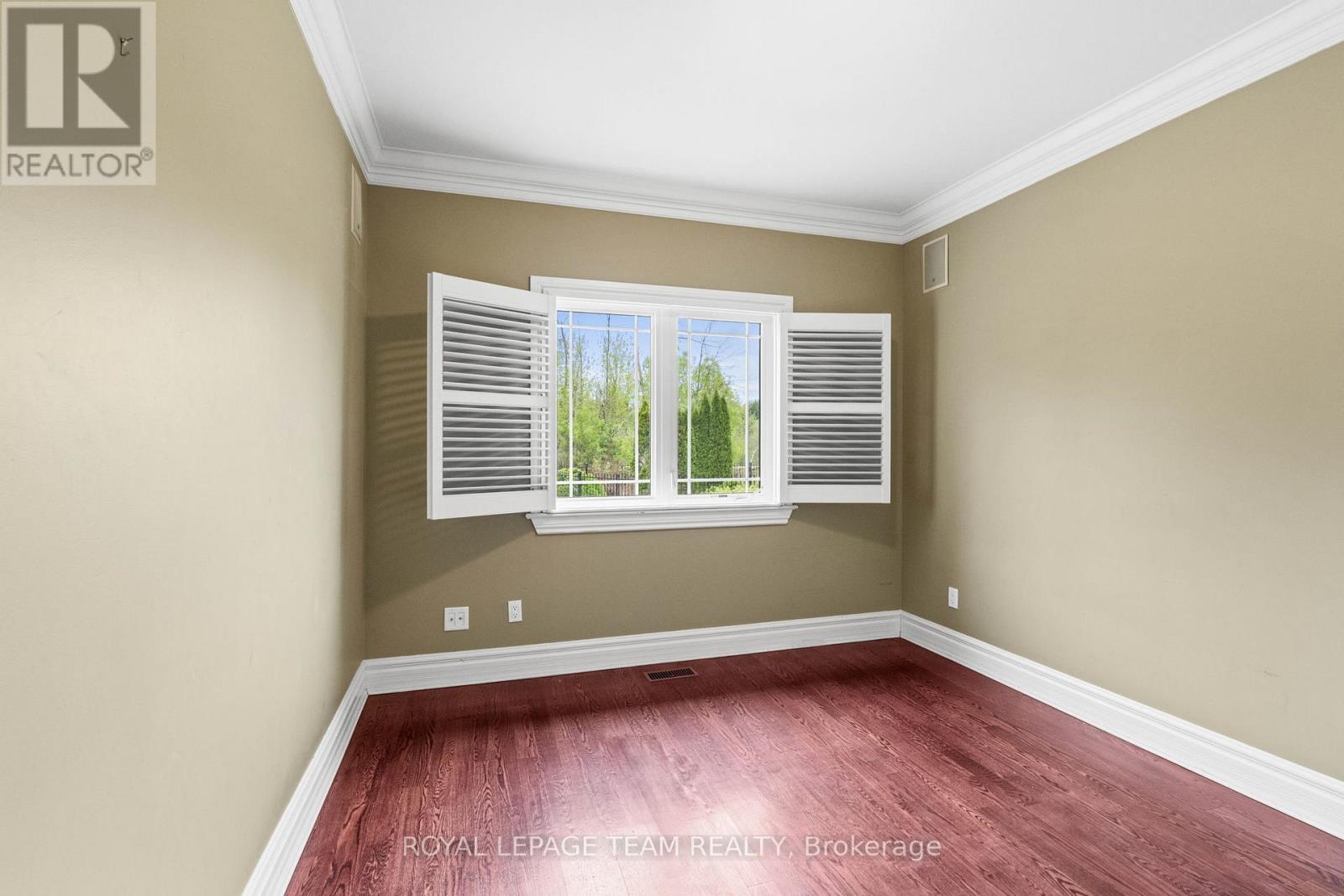 5737 Stuewe Drive, Ottawa, Ontario  K4M 1L2 - Photo 30 - X12185897