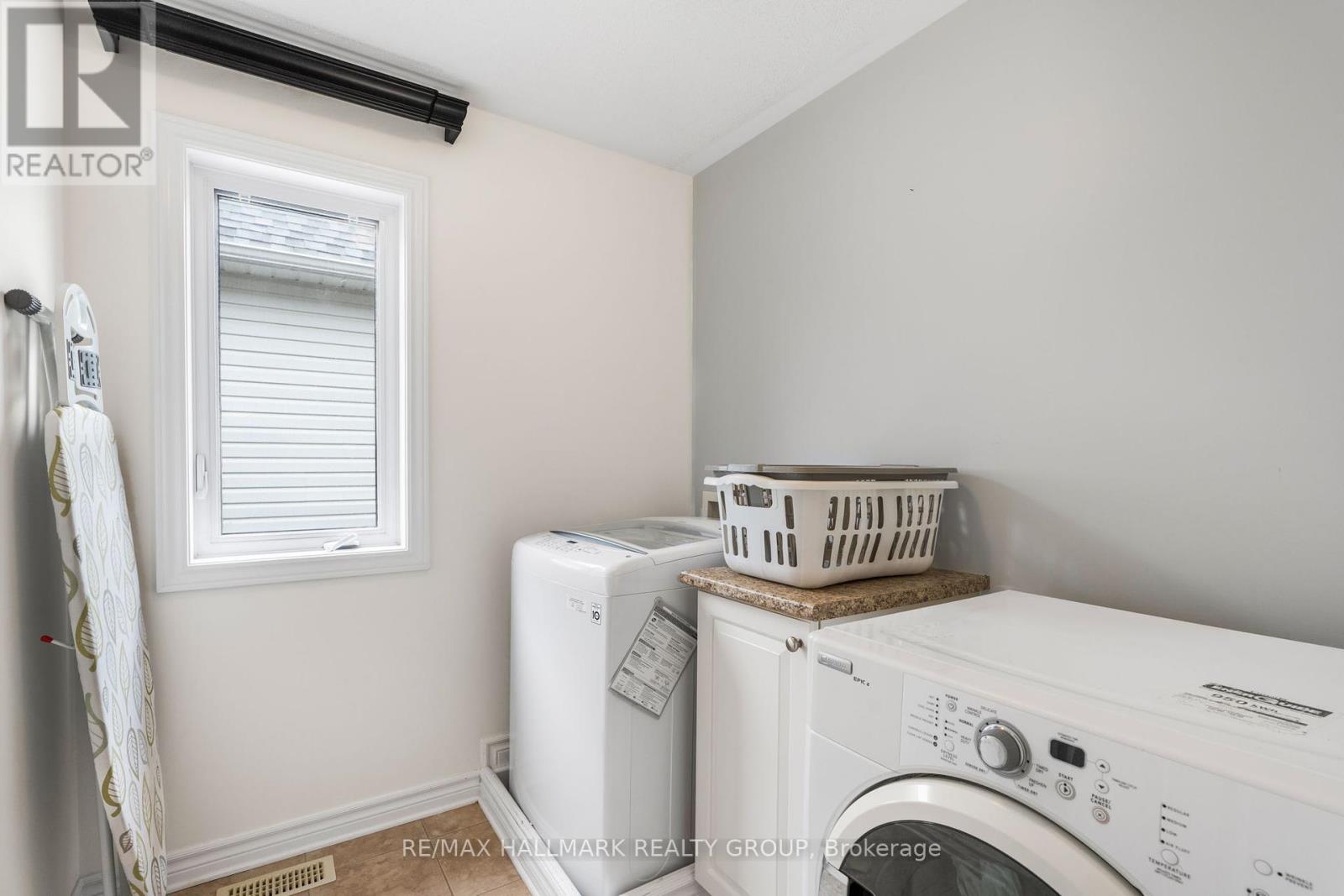 1018 Winterspring Ridge, Ottawa, Ontario  K4A 0S5 - Photo 21 - X12185901