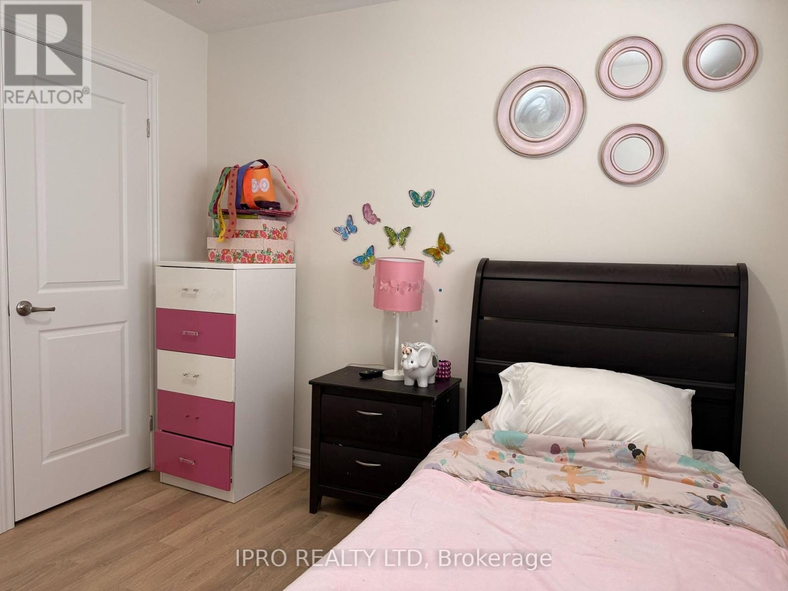 8 Whitton Drive, Brant (Paris), Ontario  N3L 3E3 - Photo 27 - X12185854