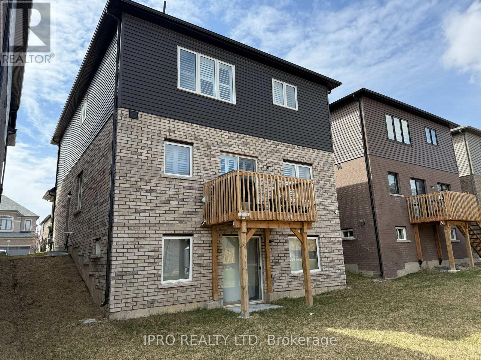 8 Whitton Drive, Brant, Ontario  N3L 3E3 - Photo 42 - X12185854