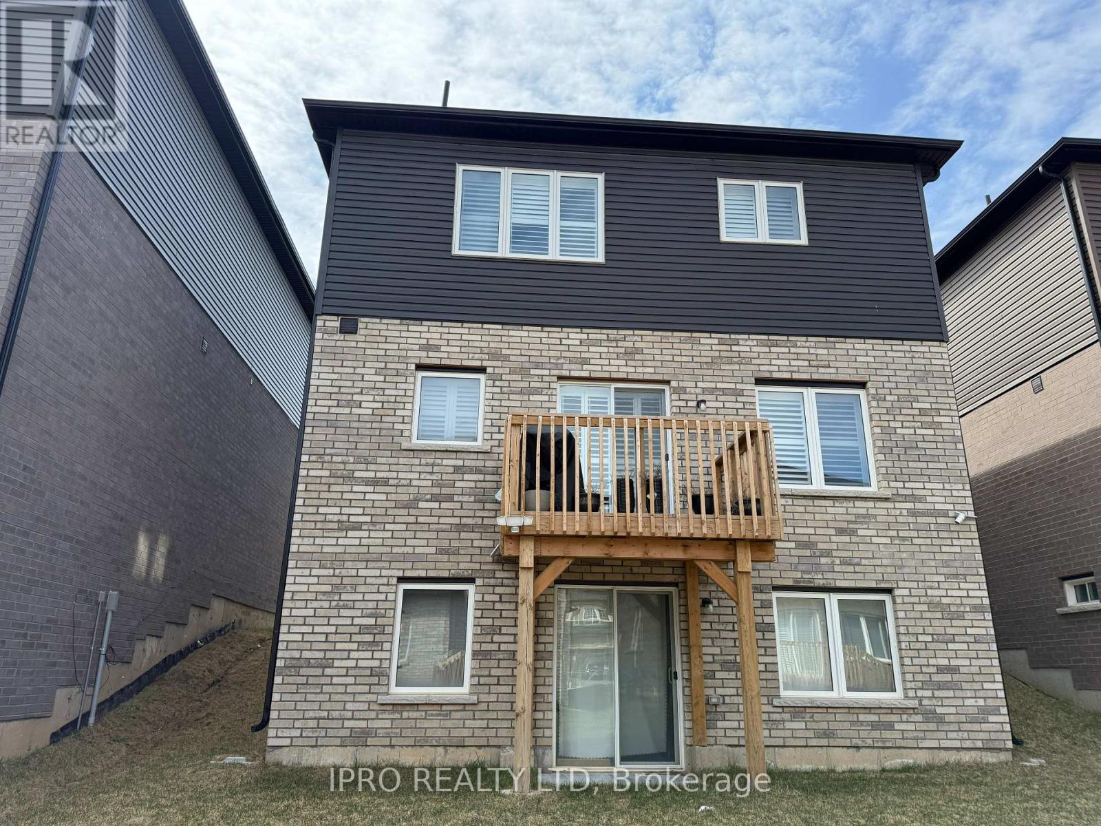 8 Whitton Drive, Brant (Paris), Ontario  N3L 3E3 - Photo 43 - X12185854