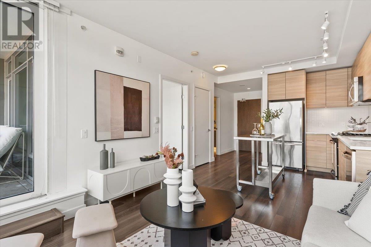 302 200 Nelson's Crescent, New Westminster, British Columbia  V3L 0H4 - Photo 12 - R3009321