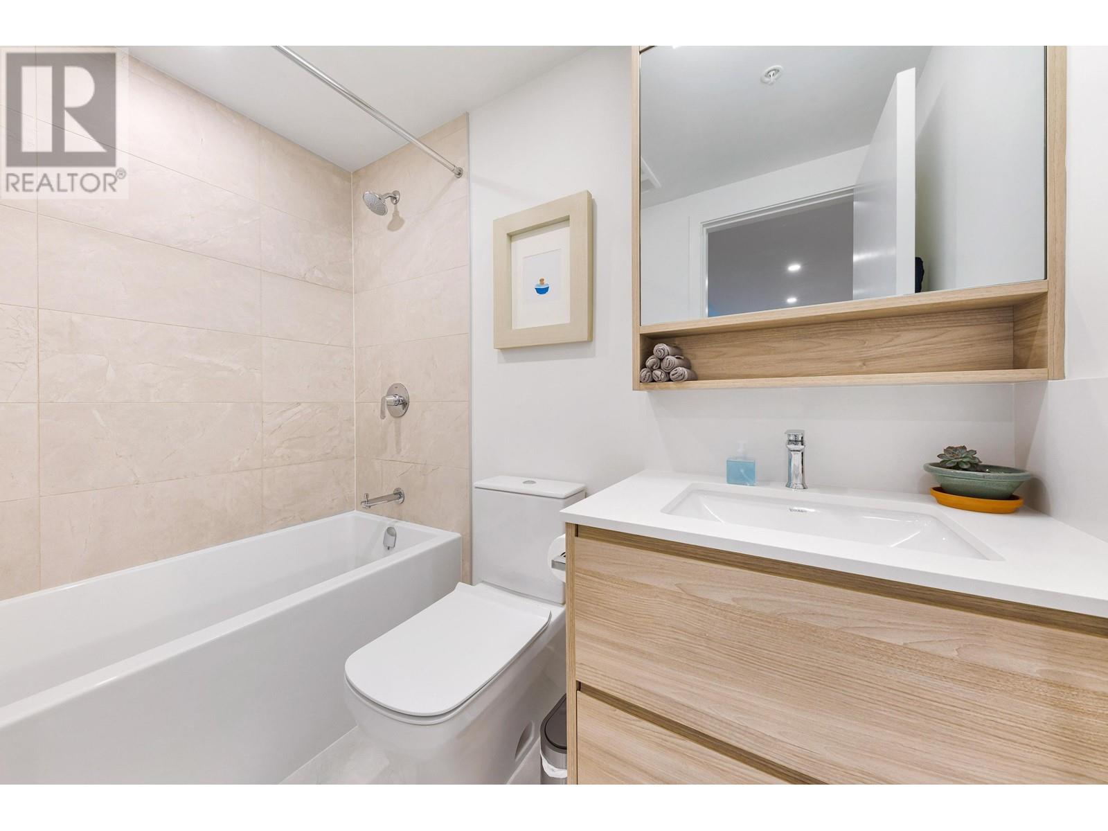 802 595 Austin Avenue, Coquitlam, British Columbia  V3K 0G7 - Photo 8 - R3009322