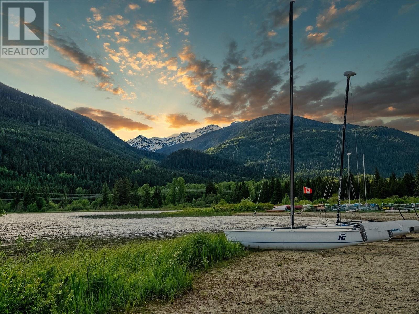 D2 6900 Crabapple Drive, Whistler, British Columbia  V8E 0C5 - Photo 8 - R3009335