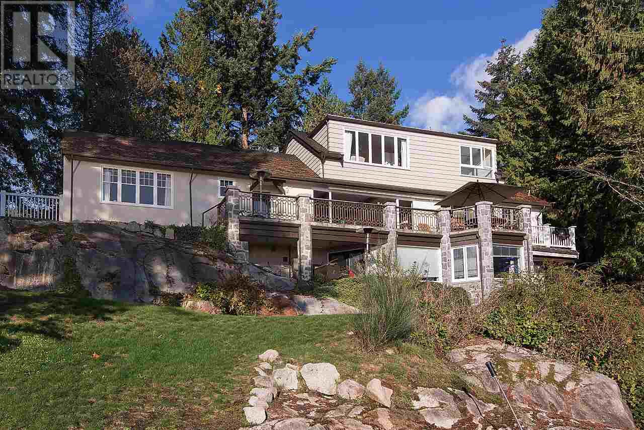 Property at 3290 MATHERS AVENUE image 3