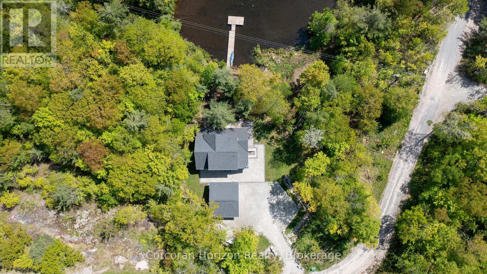 450 Crooked Bay Road, Georgian Bay, Ontario  P0C 1S0 - Photo 3 - X12185883