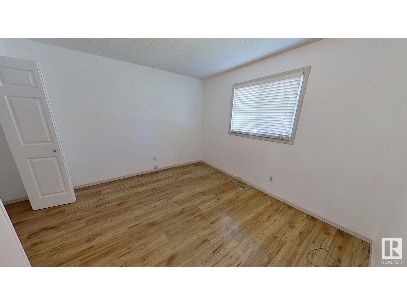 4109 38 St Nw, Edmonton, Alberta  T6L 5E5 - Photo 8 - E4439571