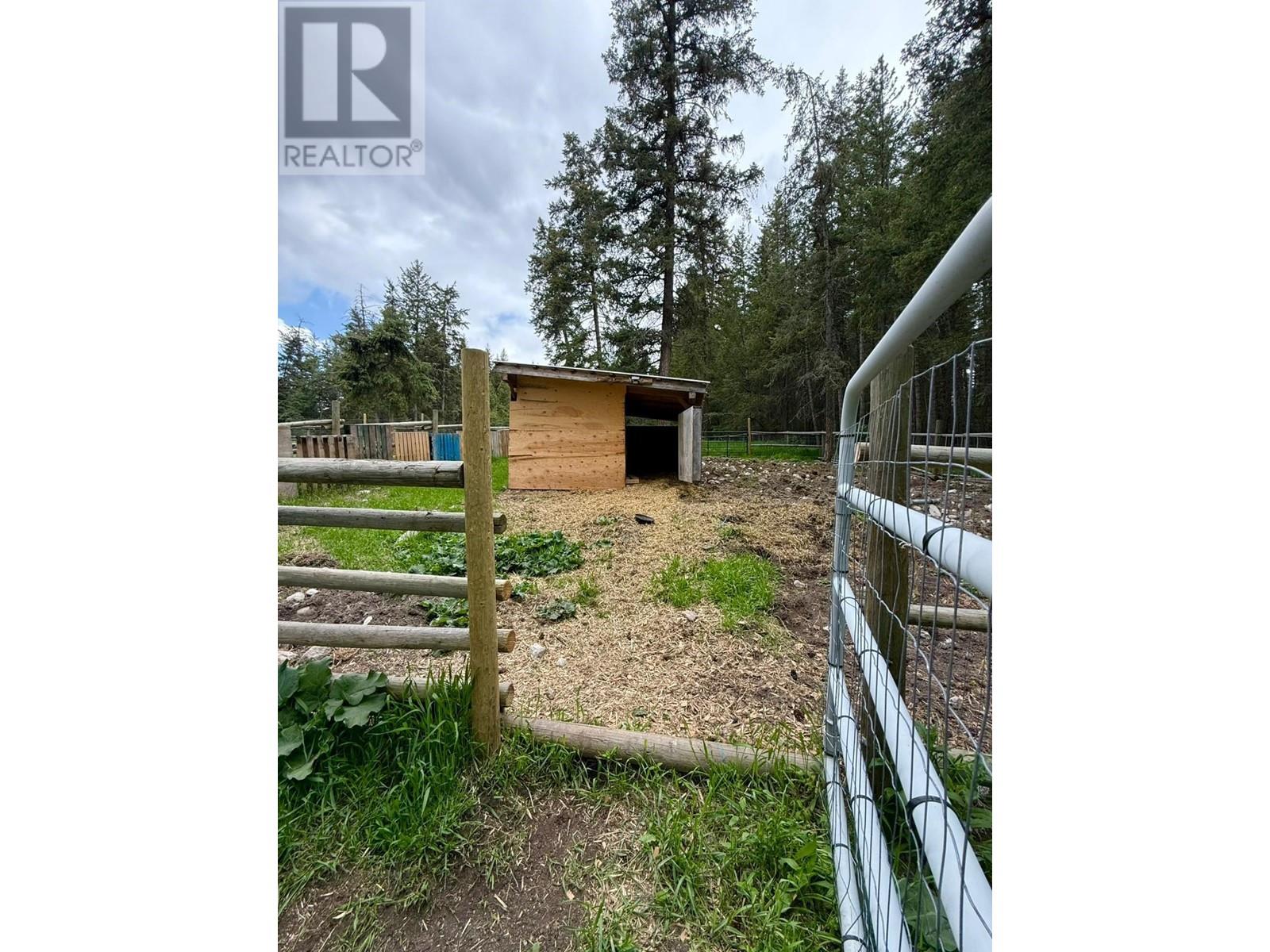 1449 Enright Road, Mcleese Lake, British Columbia  V0L 1P0 - Photo 37 - R3009309